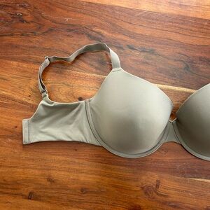 Skims fits everybody t shirt bra 36DDDD